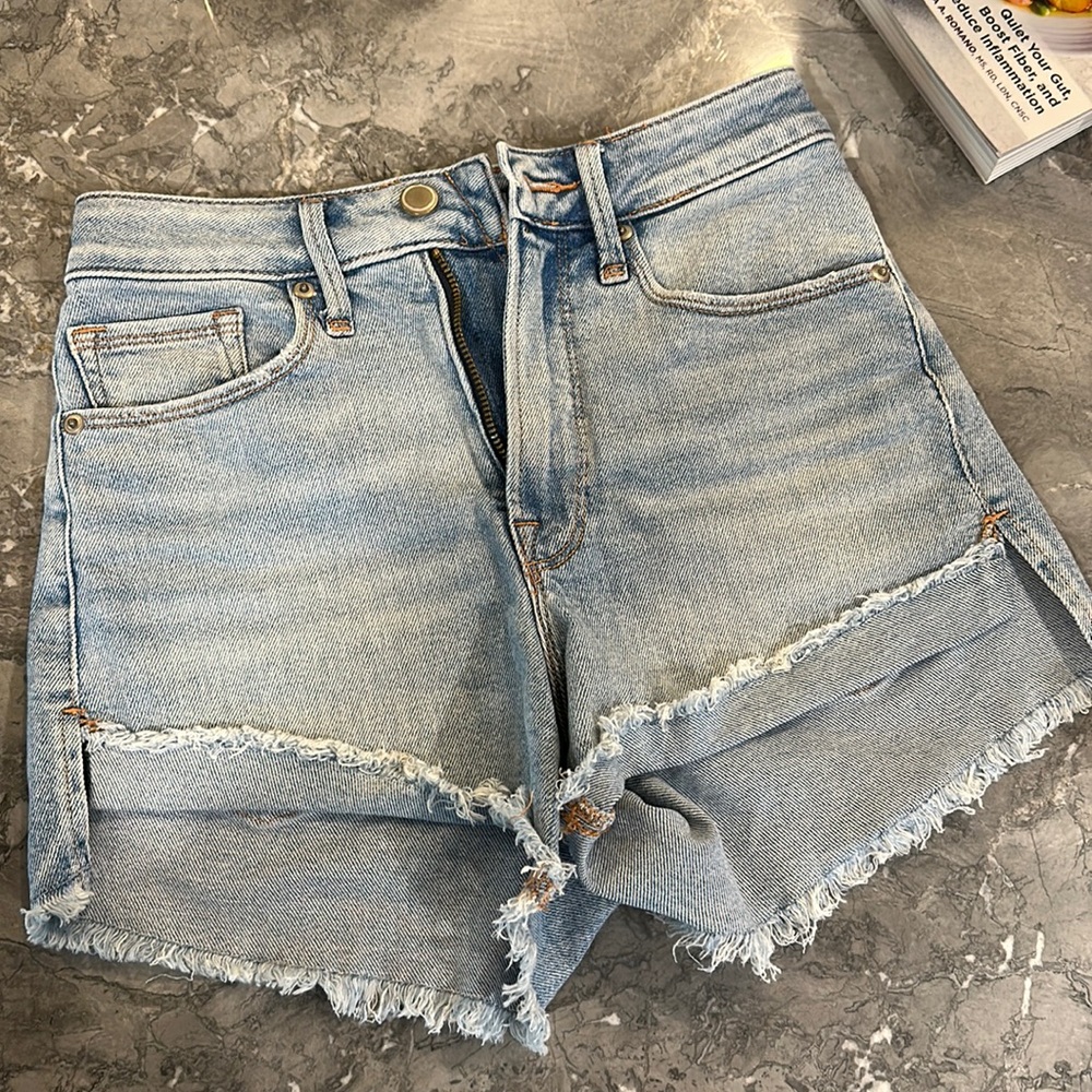 Good American Jean shorts size 0/25